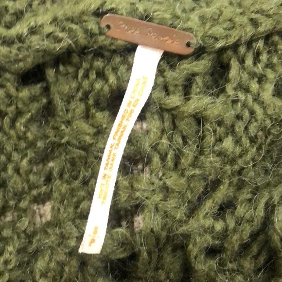 FREE PEOPLE top size small - Picture 2 of 5